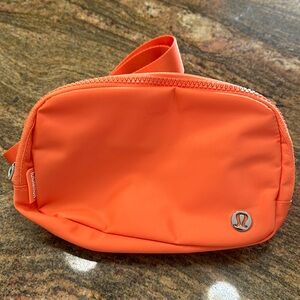 NWT Lululemon Belt Bag